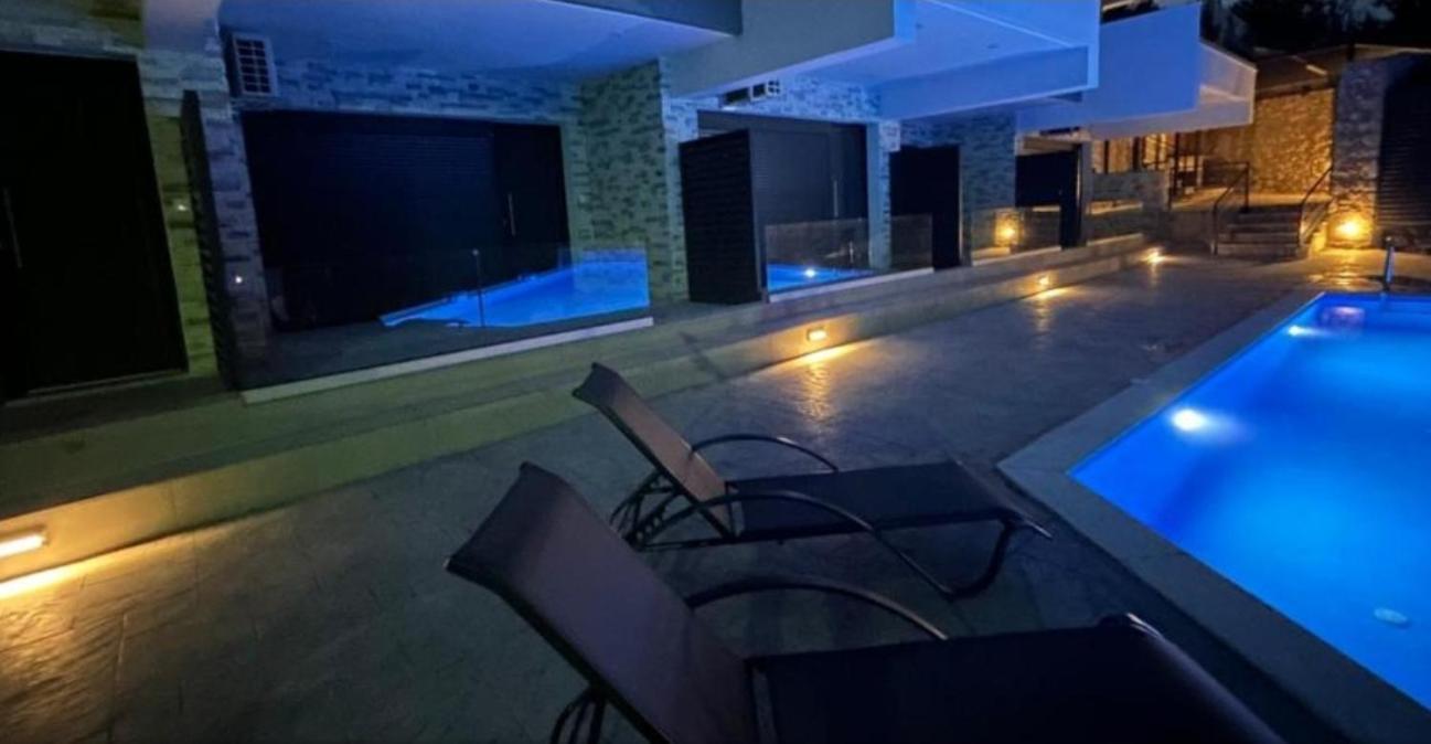 Amelia Luxury Suite Nikiána Kültér fotó